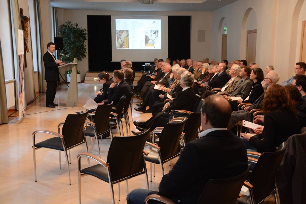 Quelle: Georg Auer Bild der Mitgliederversammlung 2015